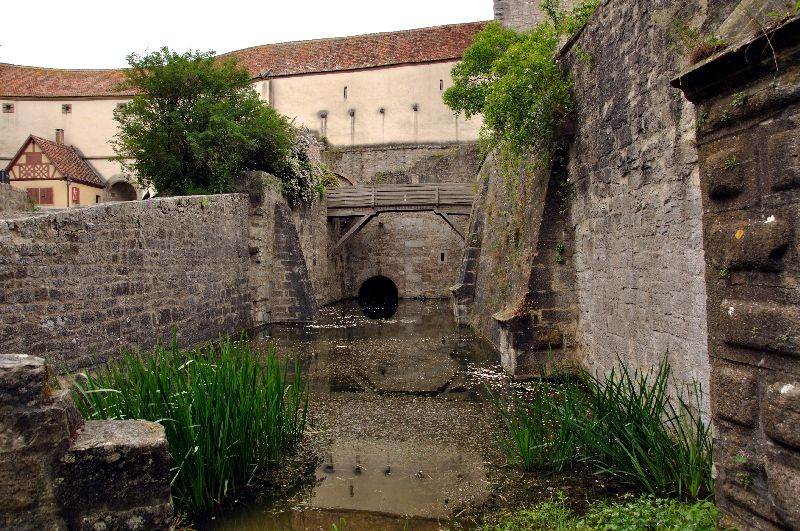 По Европе с малышом на арендованном авто. Закончен.