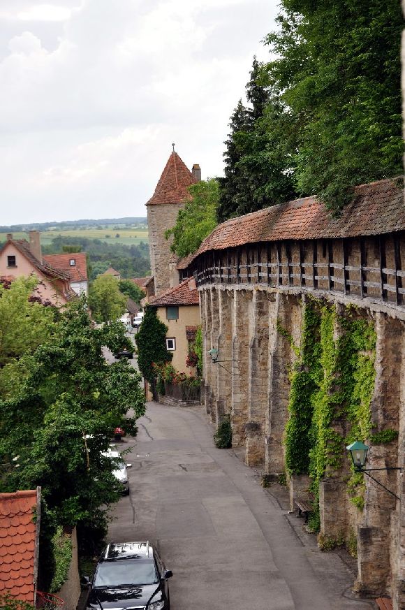 По Европе с малышом на арендованном авто. Закончен.