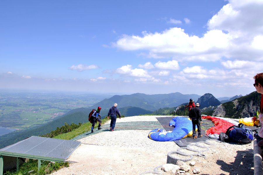 По Европе с малышом на арендованном авто. Закончен.