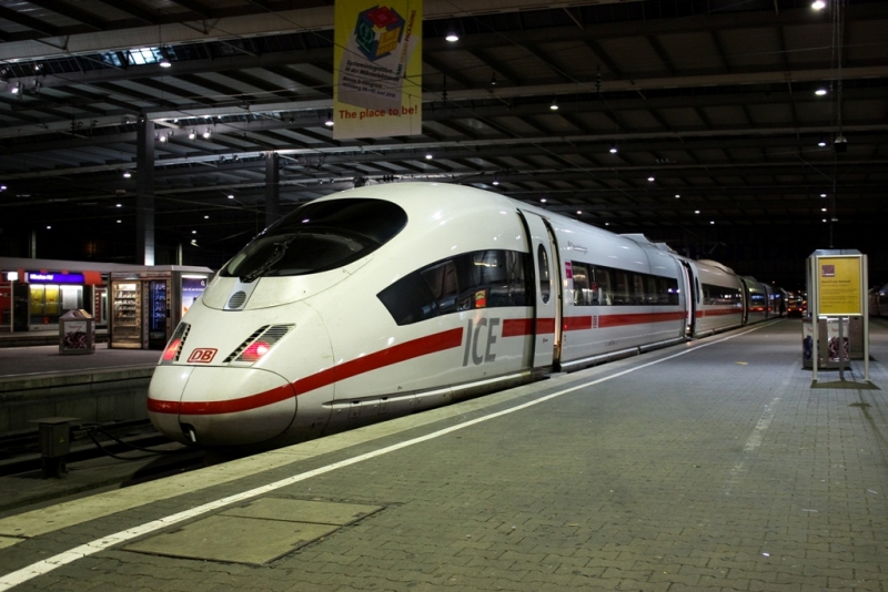 Небо над Берлином..., Регенсбургом, Мюнхеном и Парижем