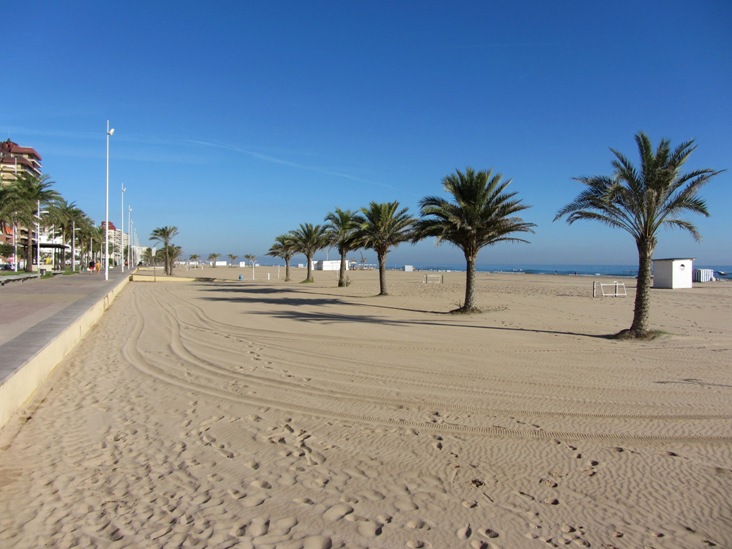 Валенсия и Коста-Бланка: пляжные бездельники в поисках аутентичной Испании