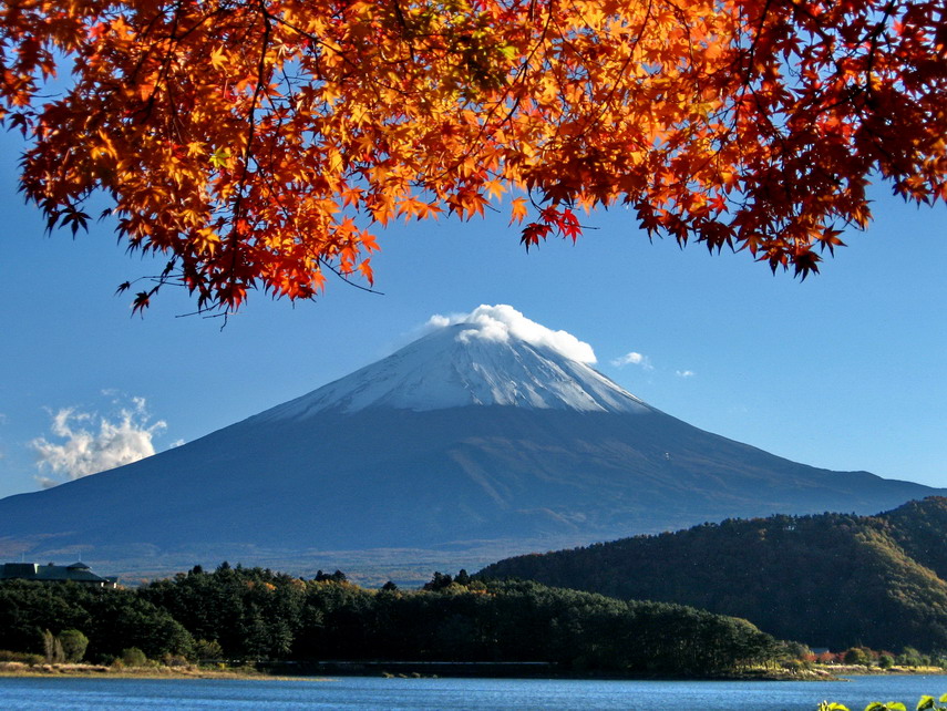 Япония: гора Фудзи и Пять озер Фудзи