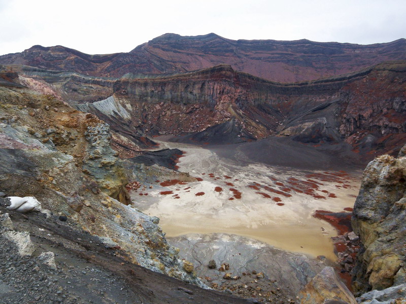 Вулканы, гейзеры и другие горячие места планеты Земля (фото)