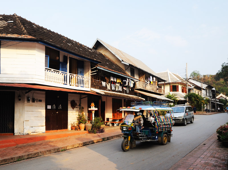 Лаос. 8 дней на Меконге. Отчёт закончен (трафик!)