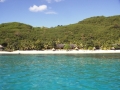 Вид с моря на пляж Octopus Resort, о.Вайя Вид с моря на пляж Octopus Resort, о.Вайя
